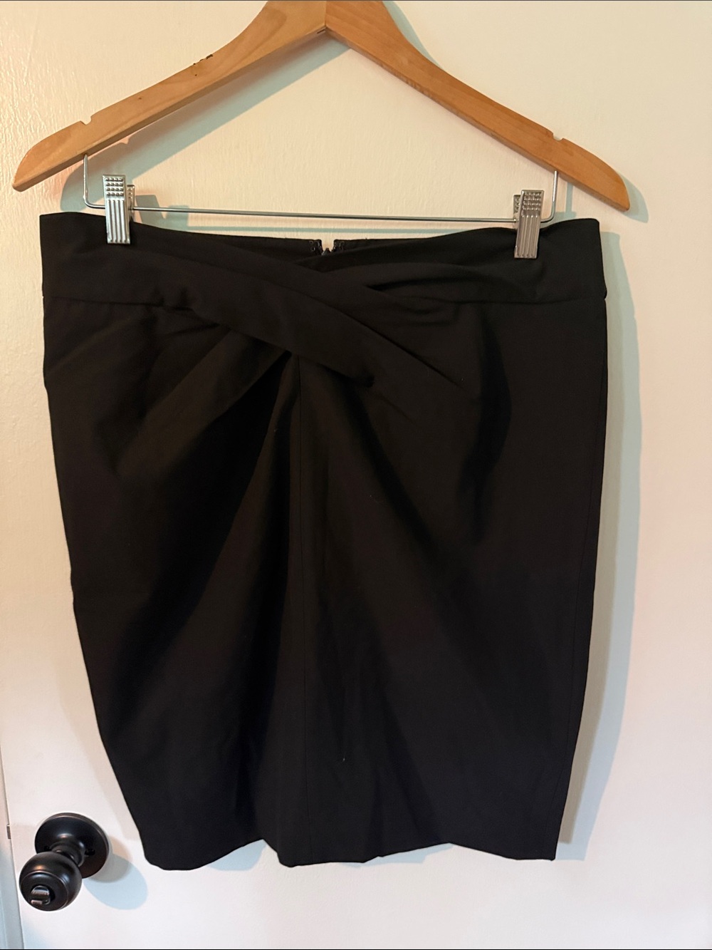Michael Kors Black Twist-Detail Pencil Skirt